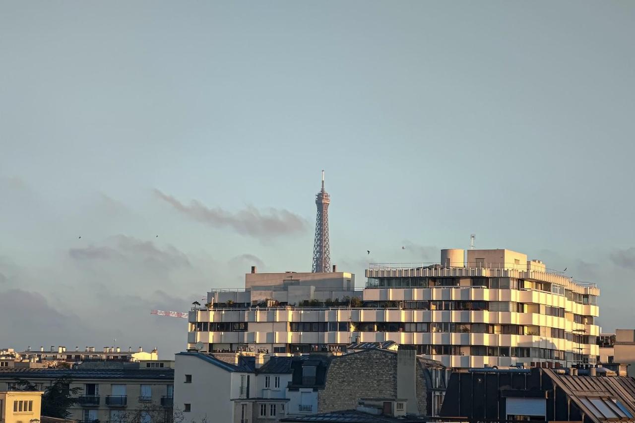 Beautiful And Bright Appt With Eiffel Tower View Lejlighed Paris Eksteriør billede