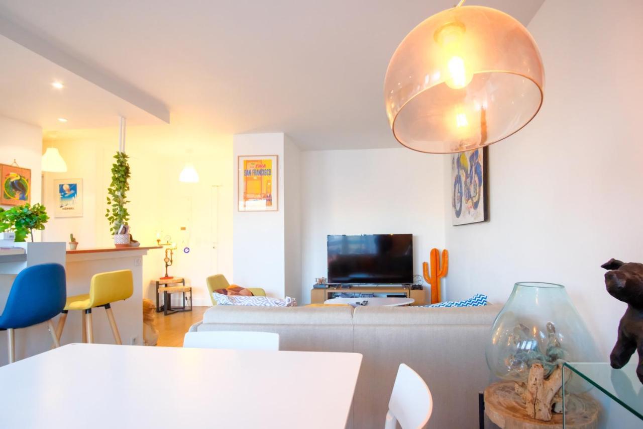 Beautiful And Bright Appt With Eiffel Tower View Lejlighed Paris Eksteriør billede